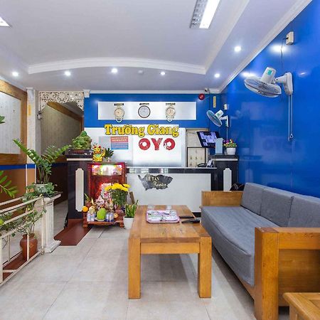 Oyo 553 Truong Giang Hotel Дананг Экстерьер фото