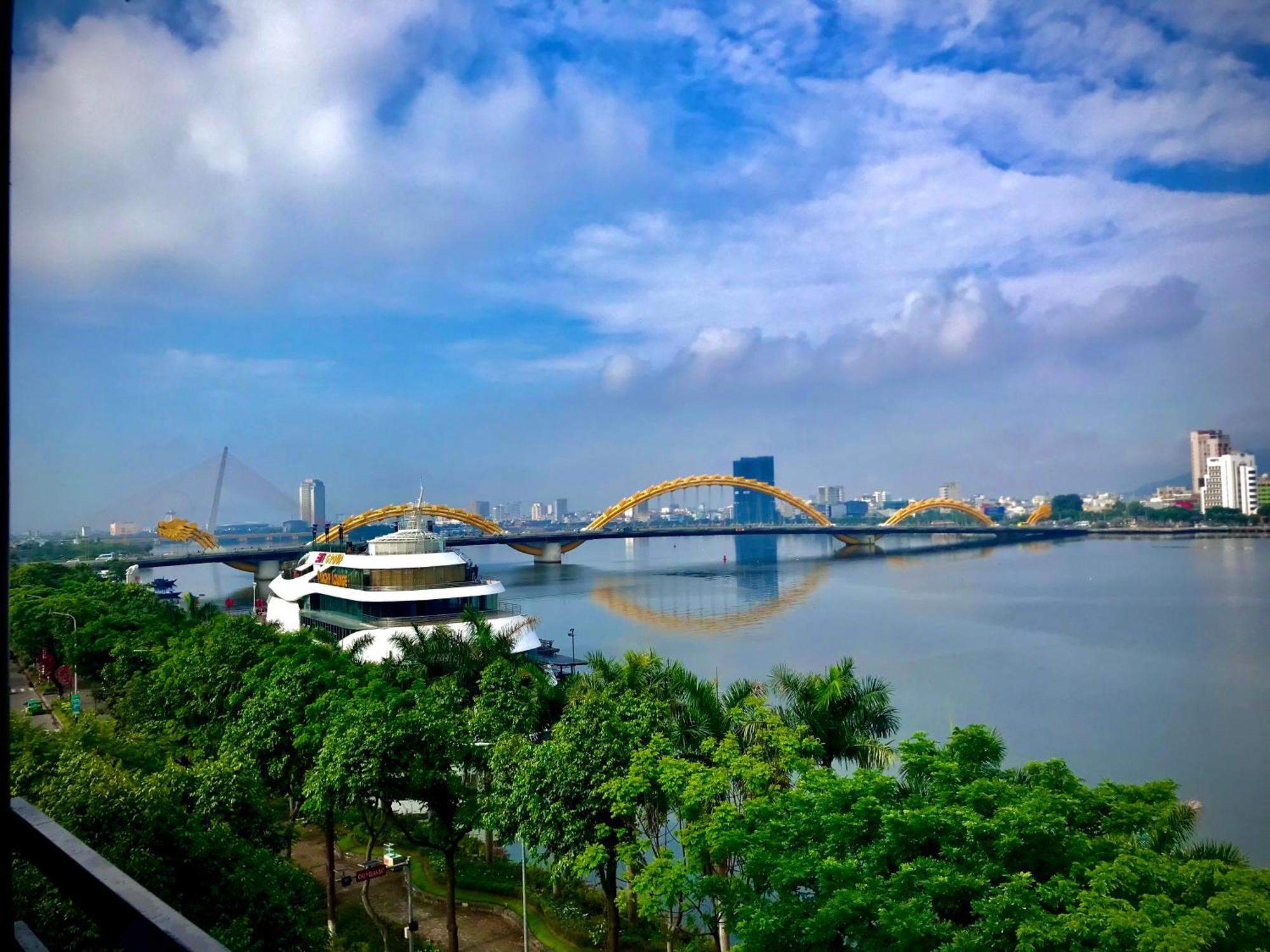 Oyo 553 Truong Giang Hotel Дананг Экстерьер фото