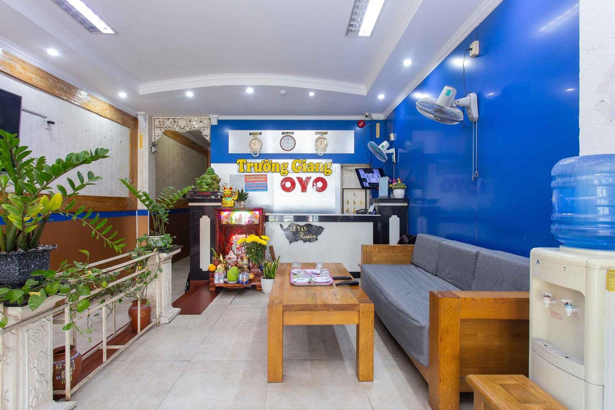 Oyo 553 Truong Giang Hotel Дананг Экстерьер фото