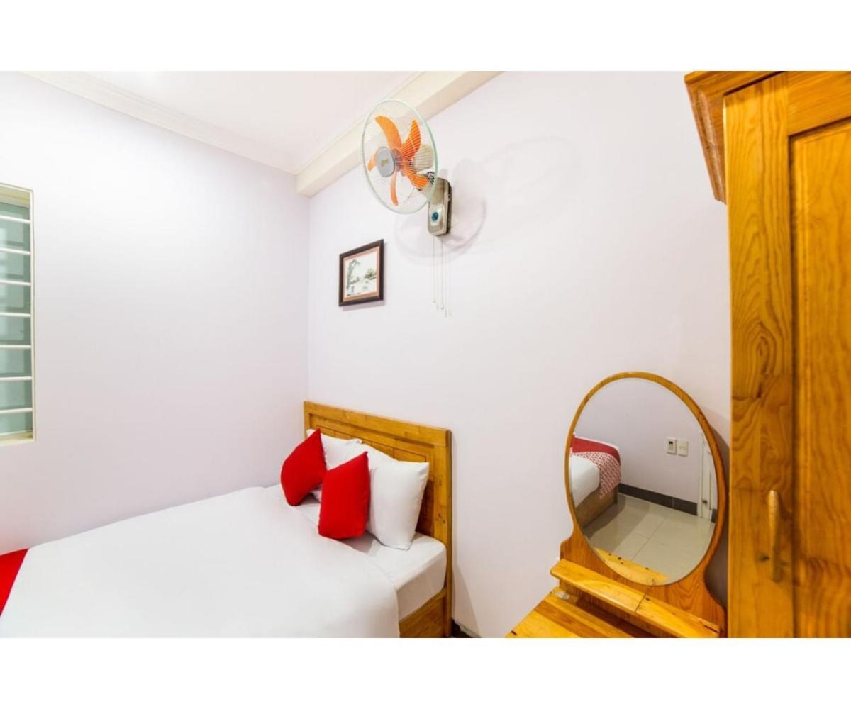 Oyo 553 Truong Giang Hotel Дананг Экстерьер фото
